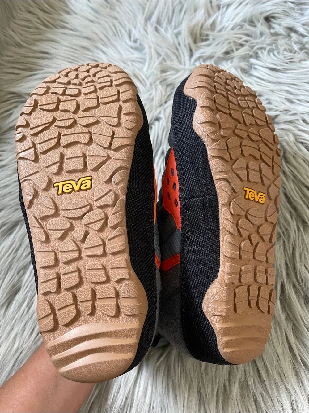Teva padded quilted